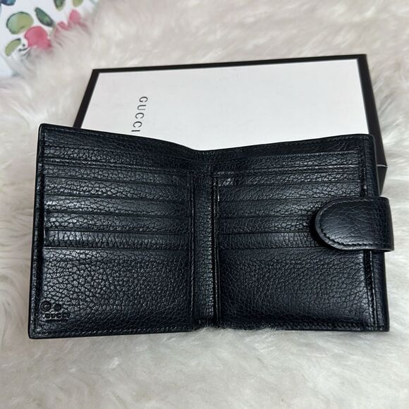 💯Authentic Gucci Compact Leather Wallet🍀 - Picture 8 of 11